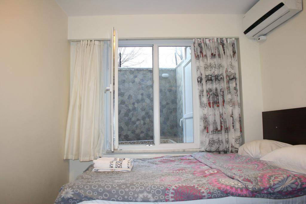 Mete Apartments Istanbul Room photo